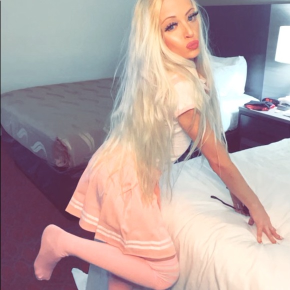 Meet the Posher Other - Meet your Posher, Queen